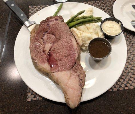 Prime rib special - comes with salad and dessert