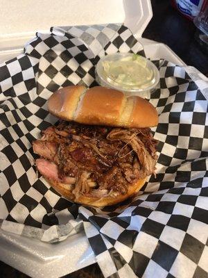 Pulled pork sandwich