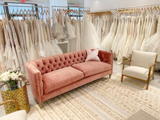 Bridal fitting seating area