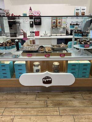 Baked goods display case