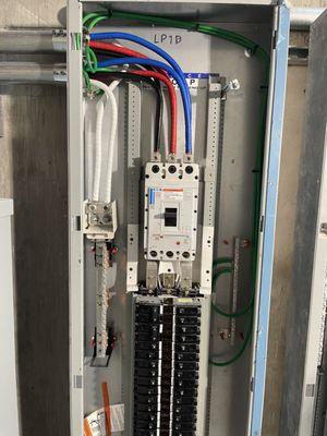 400 AMP 120/208 4w 3/phase distribution panel