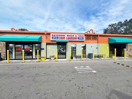 Bayshore Gardens Laundromat. Self-Serve Coin Laundry and Luxury Wash, Dry & Fold Service.