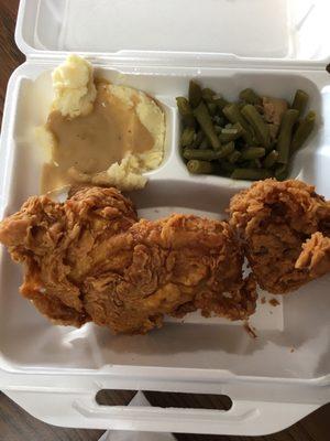 Fried chicken mashed potatoes, Brown gravy, green beans