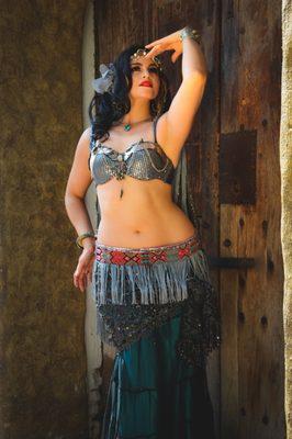 Belly dance teacher in Southern California Tracy Rhaj