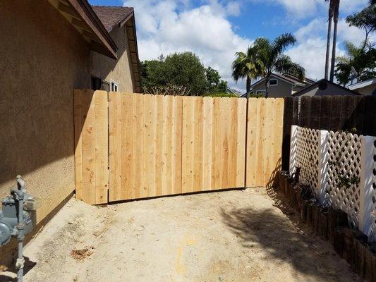 Side yard gate rebuild