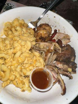 Jerk chicken, jerk shrimp, mac & cheese