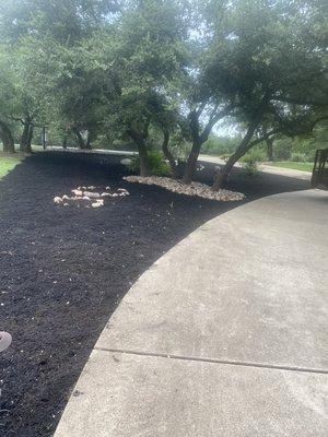 Mulch installed