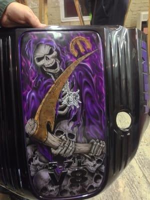 Airbrush Seminar instructor painted this. Sign up for airbrush and pinstripe seminars at Arnies