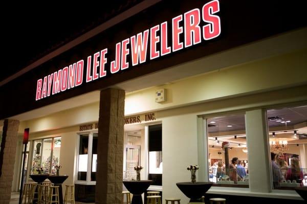 Boca Raton, upscale jewelry store: Raymond Lee Jewelers