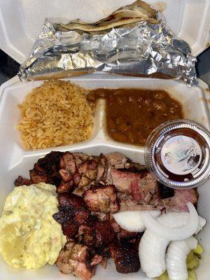 Brisket n mollejas plate...