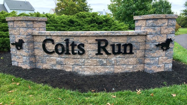 Colts Run Dimensional Lettering