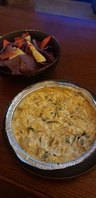 Spinach & artichoke dip & chips serving for 2