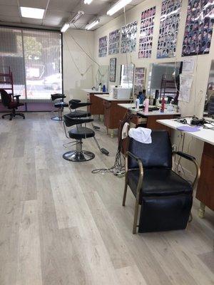 Anna Hair & Nails has remodeled. The salon looks amazing. It's brighter and roomier.