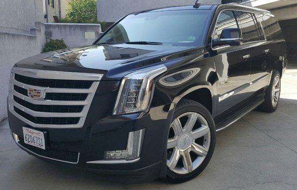 Cadillac Escalade front