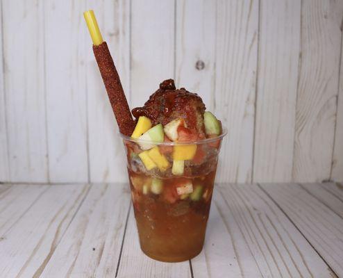 Brujita (shaved ice with fresh fruit, chamoy, tajin and Valentina)
Brujita (raspado con fruta fresca, chamoy, tajin y valentina)