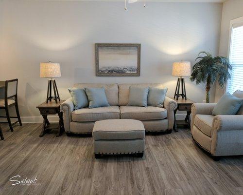 Comfortably and stylishly furnished to create your home away from home.  Call Select Corporate Housing today!