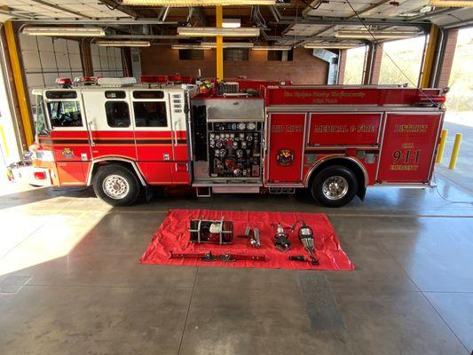 Engine 523 with new extrication equipment