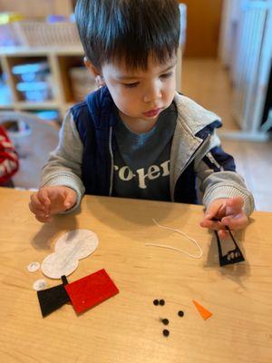 Art-making snowman ornaments