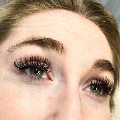 Classic lashes!