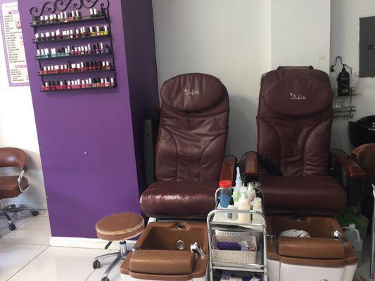 Manicure and pedicure chair