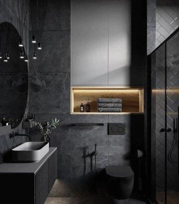 Marble walls bathroom