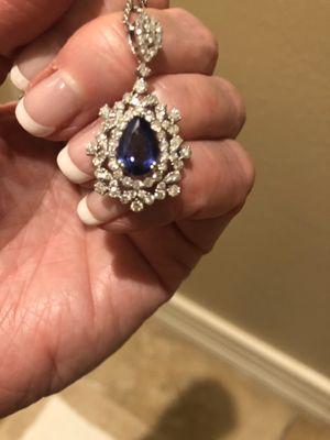 Tanzanite  white gold pendant