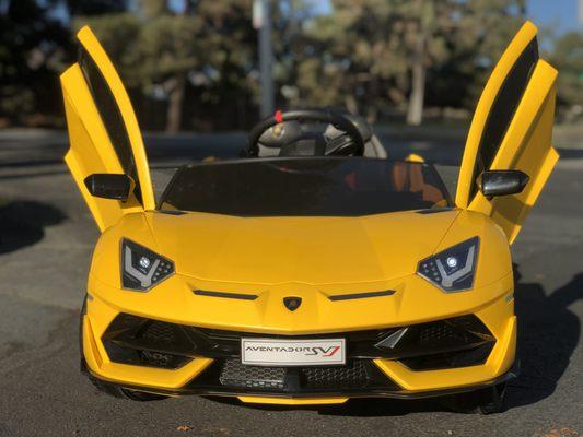 Lamborghini Aventador SVJ Electric Ride on Car for Kids