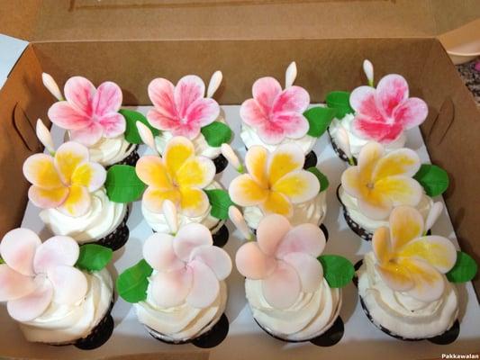 Plumeria Flower Theme cupcake theme..... Everything on cake is EDIBLE!!!