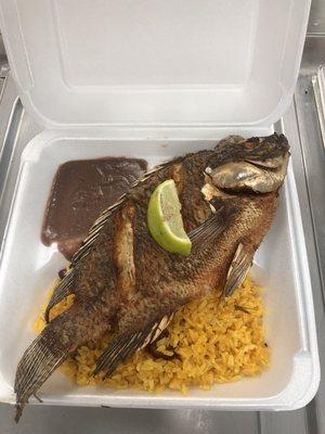 Fry fish with yellow rice