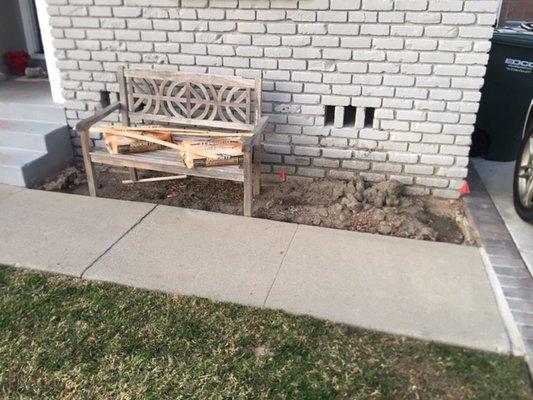 Some Concrete for that bench please. See our photos to see how the concrete came out.