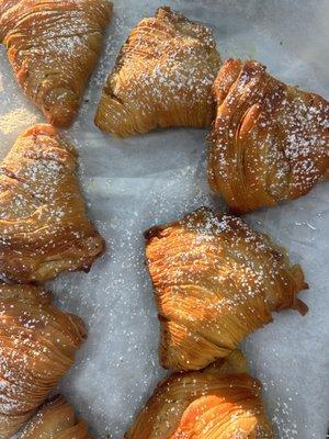 Artisanal Sfogliatella Napoletana