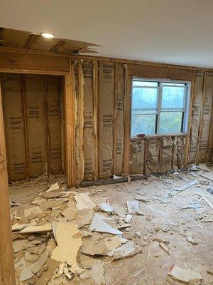 We just began a new home remodeling project in Melville, NY. The new homeowner wants a full-blown revamp. Here are some demolition images.