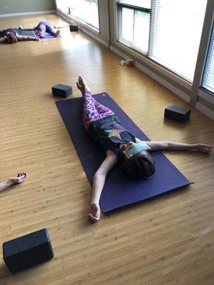 Kids' Yoga