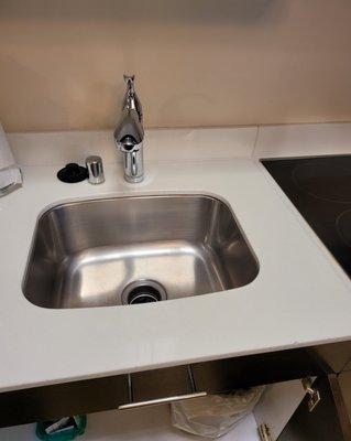 Kitchen sink