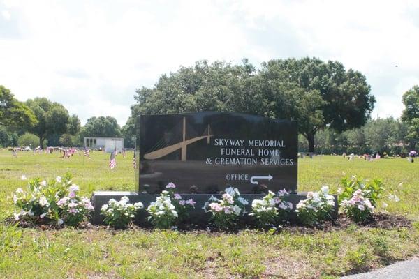 Welcome to Skyway Memorial Funeral Home & Cremation Services in Palmetto, FL