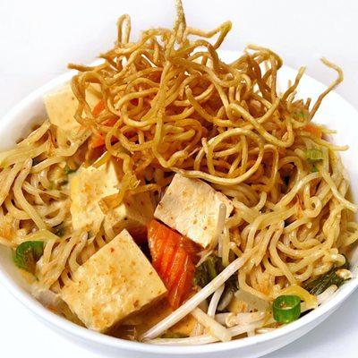 Kow Soi (Yellow Curry Noodles)