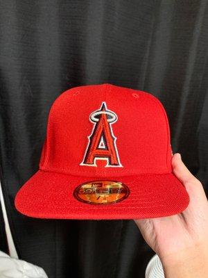 on the right of the brim it looks like they tried to fix it by stitching it back together...BAD STITCHING