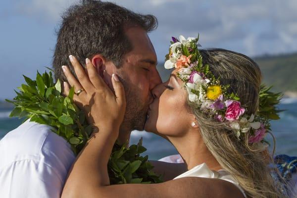 First kiss as a married couple