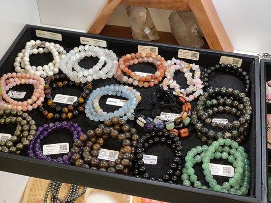 their bracelets have a warranty and they have a big selection not seen here