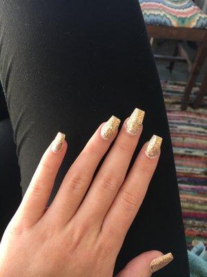 Gold glitter nails