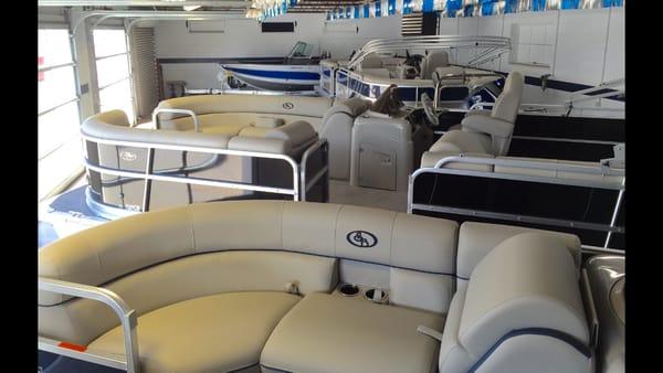 Sankeyboats.com Boat Show Room 801 E. Crawford Street Salina, Kansas  67401 www.sankeyboats.com