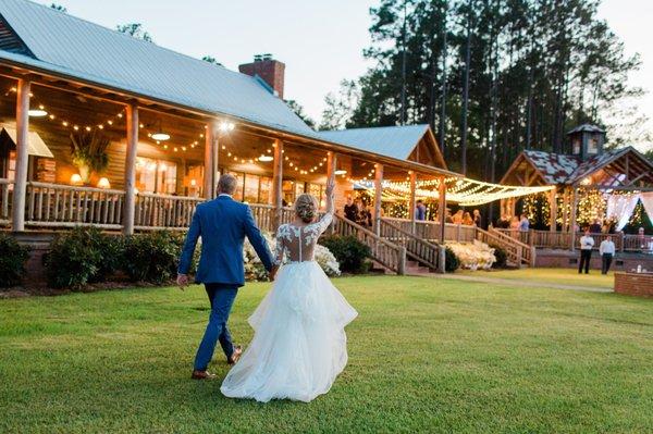 A Royal wave to your guests as you arrive at your grand reception.