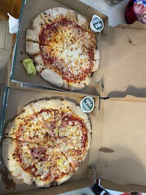 Flat and unproofed pizzas