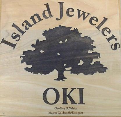 Island Jeweler - Purveyor of Custom, Classic, & Fine Jewelery. Wide selection of Pieces at below market pricing.