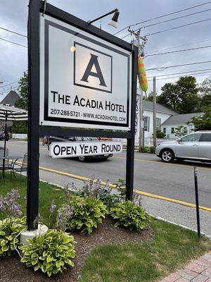 Acadia Hotel