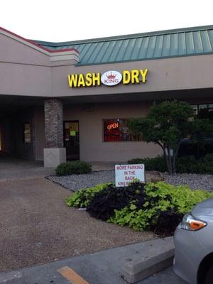 Exterior of King Wash & Dry