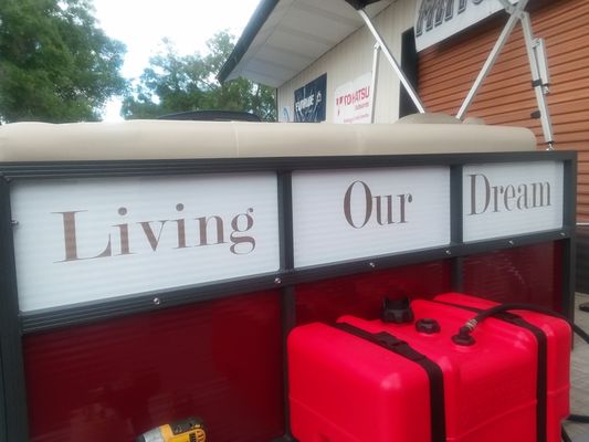 Boat Lettering