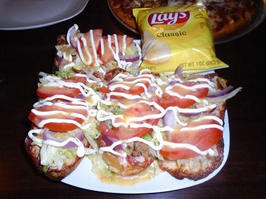 The classic Italian hot hoagie with chips.