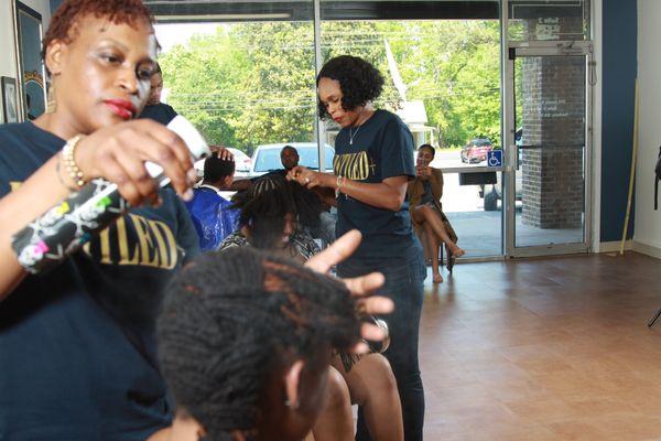 A typical work day @uantyled+ Your Natural Hair Place!