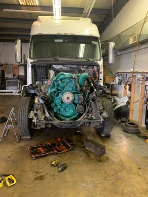 install a new Volvo Motor